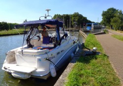 Wartezeit vor Schleuse 18 Vom Zilvermeer über die Willemsroute nach Heel