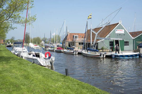 Workum Friesland Bootsurlaub Etappe 9 BOOTSSAISON DE